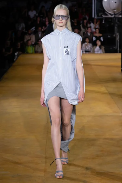 Look 47